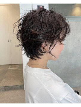 ソラ 表参道(SORA) [SORA表参道 見藤］ニュアンスパーマ　ショートボブ