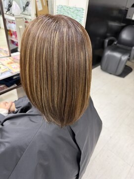 アイズ 本厚木(AIZU) 白髪ぼかしハイライト