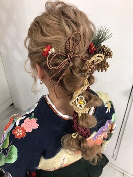 トータルビューティーサロン ディーグレース(TotalBeautySalon D.Grace)の写真/【卒業式の撮影ご予約受付中★】一生に一度の式の参列はD.Graceで!着崩れ対策◎訪問着/留袖/振袖も対応可☆