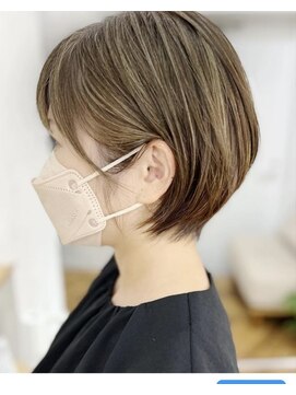 ヨコ 元住吉(yoco) ショートボブ