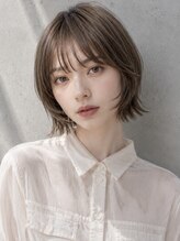 ヴェイン 渋谷(vain) グレージュ ミディアムレイヤー ボブ ウルフ シースルーバング