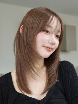 オーラ オモテサンドウ(Aura omotesando) 顔まわりレイヤー×ミディアムヘア