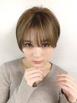 ロット 横浜(lot)&nbsp;ナチュラルショート×顔まわりレイヤー×ミルクブラウン横浜駅