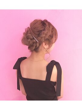 レイドバック(LAID BACK) ゆるふわ編み込みヘアセット☆ヘアアレンジ