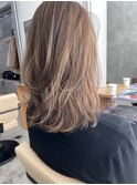 【SUN 】ミディアムレイヤーハイライトイルミナカラー毛先パーマ