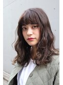 外ハネウェーブパーマフォギーベージュスタイル
