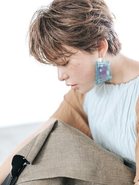 フォト 新宿(foto) グレーベージュ前髪パーマレイヤーカットダブルカラー髪質改善