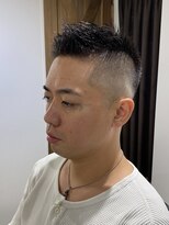 ドルクス 日本橋(Dorcus)&nbsp;40代50代男性髪型東京バーバー外国人風フェードショート