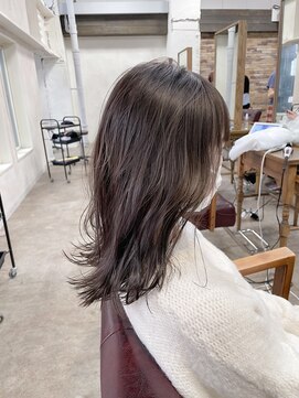 アリー 原宿 表参道(ALLY) 【ALLY 濱田】ブリーチ無し☆グレージュカラー 20代/30代/40代