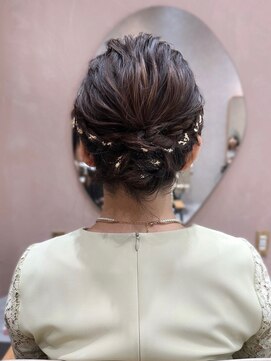 ガーデンヨコハマエスト(GARDEN YOKOHAMA est) ボブアレンジ　お呼ばれヘア　結婚式　2次会　ヘアセット　金箔