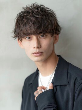 ユウ 渋谷(U) アッシュブラック/マッシュパーマ/束感/刈り上げ/波巻き