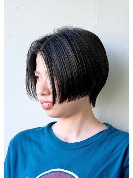 ルプラ ガーデン(le-pla garden) 前下がりショート#黒髪#耳掛けショート#くびれショート#ボブ