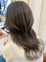 トウカ 船橋駅前店(TOUKA)&nbsp;レイヤーロング/くすみベージュ/オリーブベージュ[船橋/船橋駅]