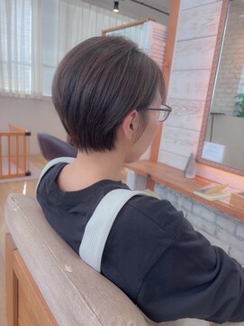 レイ(Lei) ショートカット☆耳掛け小顔カット