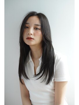 ルフュージュ バイ プロデュース 相模大野店(Refuge by Produce) 暗髪/レイヤーカット/長めバング