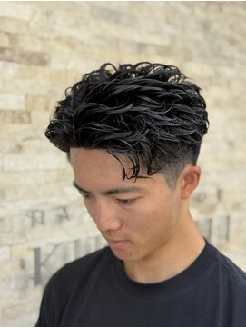 ヘアーモードキクチ 神田日銀通り店 オールバックパーマ