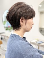 ファチュール(fAture.) 50代60代 ひし形 くびれ ショート グレージュ 白髪ぼかし