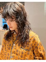 ナヌーク ダイカンヤマ(nanuk daikanyama)&nbsp;ウルフレイヤーのスパイラルパーマ