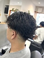 縁 ハナレ(en 870)&nbsp;サーフカール　スキンフェード