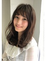 チェルシー 表参道 学生限定 全体にかかっているけど極ゆるな「頬から下パーマ」