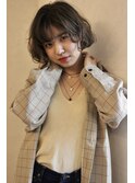 ハイトーンベージュ×切りっぱなしボブ