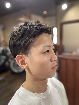 カットスペース キャロル(CUT SPACE CAROL) 4mmツーブロ