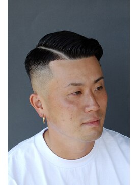 ツークツワンク バーバー 新宿(ZUG2WANG BARBER) イージーパーマ+スキンフェード