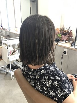サロン 半田店(SALON) カーキグレージュ
