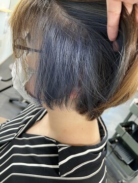 エルパライソ リフォ(Elparaiso Reff) イヤリングカラー×ネイビー！