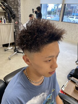 ジーク(SIEG) スパイキーツイスト、フェード