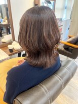 マリアバイアフロート(Maria by AFLOAT)&nbsp;【山田】ミセス　ハイレイヤーくびれ外ハネミディアム