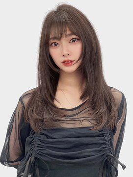 ユーフォリア 渋谷グランデ(Euphoria SHIBUYA GRANDE) レイヤーカット  ベージュカラー 韓国ヘア  斜めバング