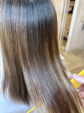 シースアクシア(X axia) 髪質改善　縮毛矯正