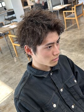 ニュート(Neut ) スパイキーショートメンズパーマツイストスパイラルパーマ