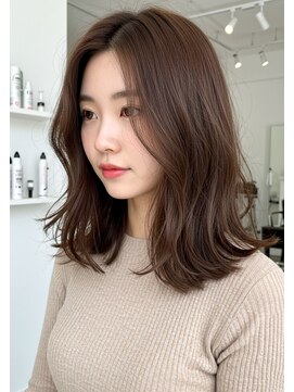 ニューカマー バイ ヘッドライト シブヤ(NEW COMER by HEADLIGHT shibuya) くびれ風外ハネミディ×マロンカラー