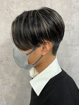 ハイライトセンターパートメッシュダブルカラーツーブロック