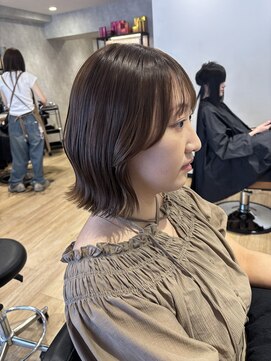 ジュール サウス 新宿南口(Joule South) 赤味打ち消しオリーブカラー◎