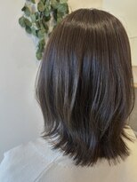 カーシャ サヴォイ(CA'SHA SAVOY)&nbsp;大人可愛い！レイヤーボブ　透明感カラー　グレージュ