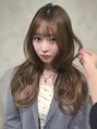 ナナローネス(nana loness)&nbsp;ブリーチなし明るめベージュ×フォワード巻きでゆるふわに☆彡