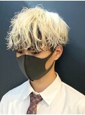 ハイライト/ツイストパーマ/短髪/ツーブロック/men's