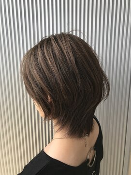 ラ ブーケ 御器所店(La Bouquet) グレージュカラーのレイヤーカット