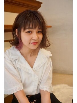 グラニュー(granew) アンニュイなセンシュアルショート、ポイントにインナーカラー