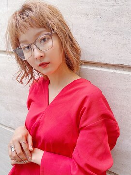 ジゼル(GiseL) エモBob♪/ハイトーンボブ/ミルクティーカラー/オン眉カット