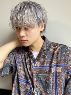 ルアナ(Luana) ホワイトショートウルフ