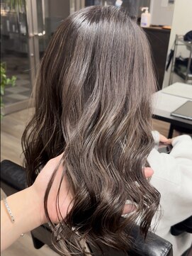 ヴィフ 大船(VIF) ラベンダーグレージュ/メッシュカラー/ハイライトカラー/大船駅