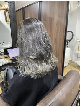 アルカナ 明治神宮前原宿(ARCANA) バレイヤージュ  ハイライト  デザインカラー