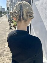 アルコイリスバイドールヘアー(ARCOIRIS by Dollhair)&nbsp;ベビーピンクぱっつん前髪ボブパーマホワイトピンク都島
