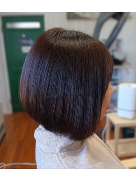 ヒア(HiA) コンパクトボブ