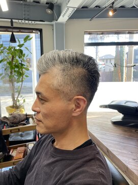 ヴースヘアデザイン(vou's hair design) スリックバック(オールバック)