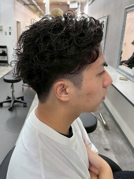 ジゼル 博多筑紫口店(GiseL) 刈り上げ　ツーブロック　メンズショート　アップバング　20代